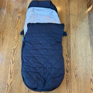 Uppababy cozyganoosh (older model)